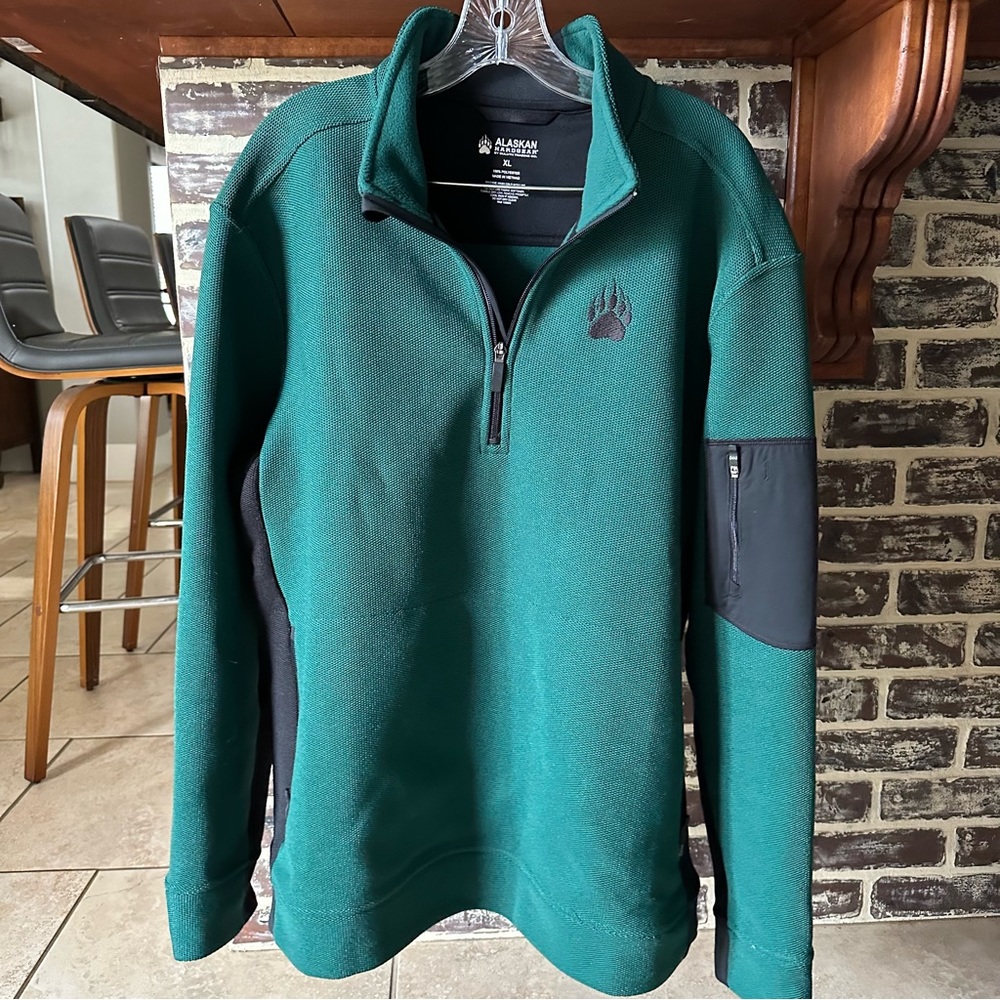 Alaska Hardgear Green 1/4 Zip Pullover Jacket. Size XL.